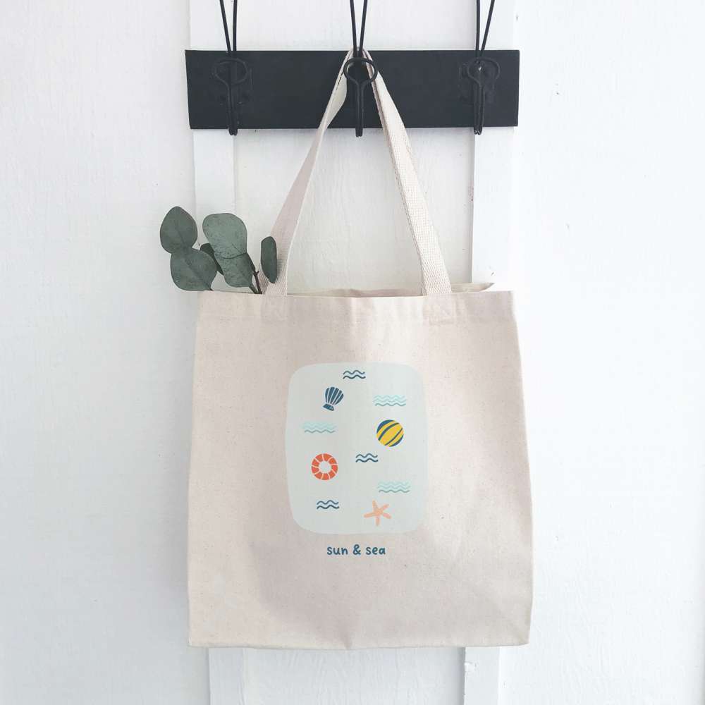 Shop: Minimalist Aesthetic Tote Bag Designs